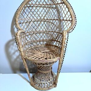 Vintage 16”Woven Rattan Peacock Accent Chair Planter
